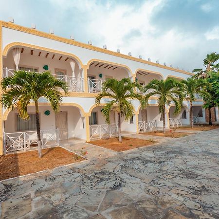 Twiga Beach Resort Watamu Buitenkant foto