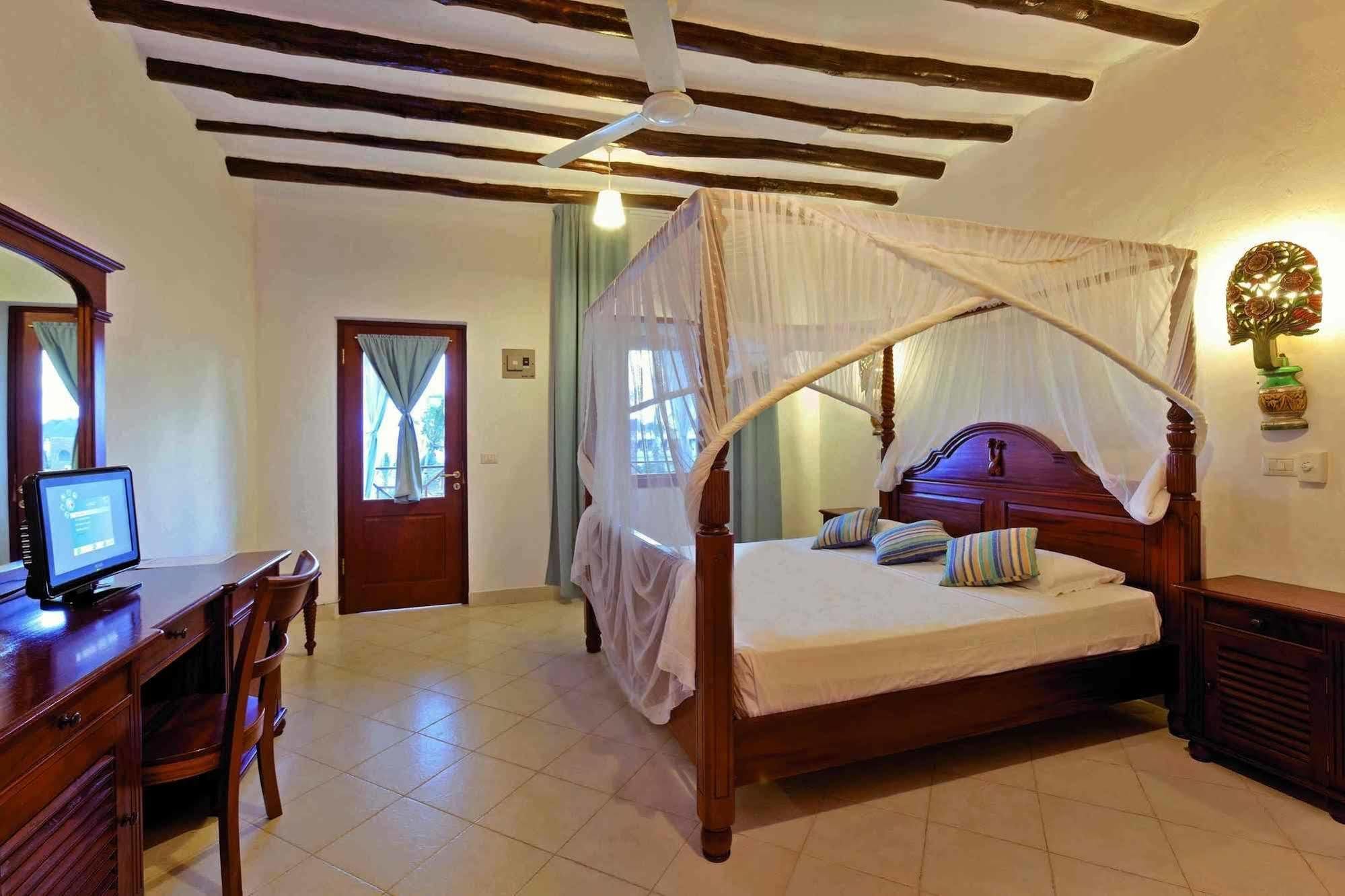 Twiga Beach Resort Watamu Buitenkant foto